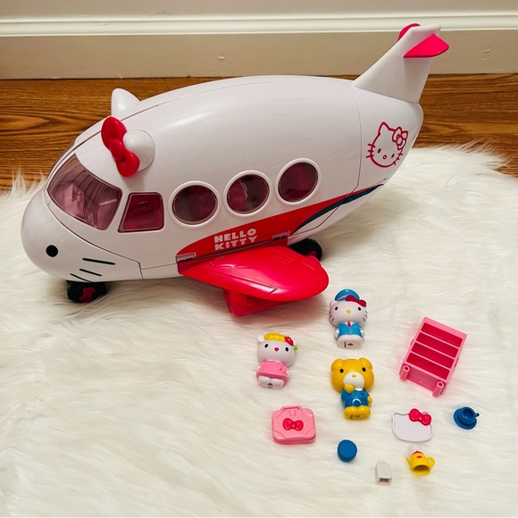 Hello Kitty Other - Hello Kitty Lot - Airplane Jet Play Set With Figures & Accessories